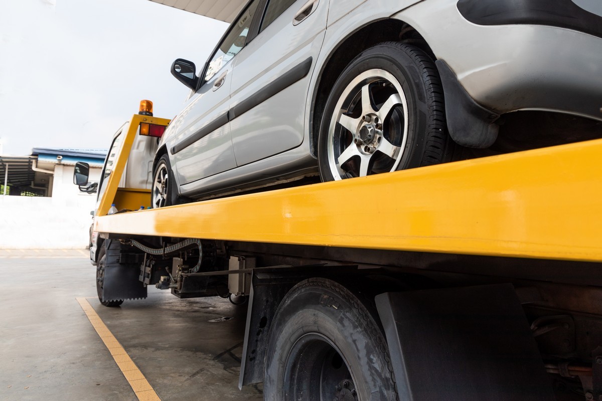 Adana çekici aracı yol yardımına giderken